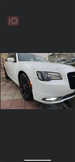 كرايسلر 300